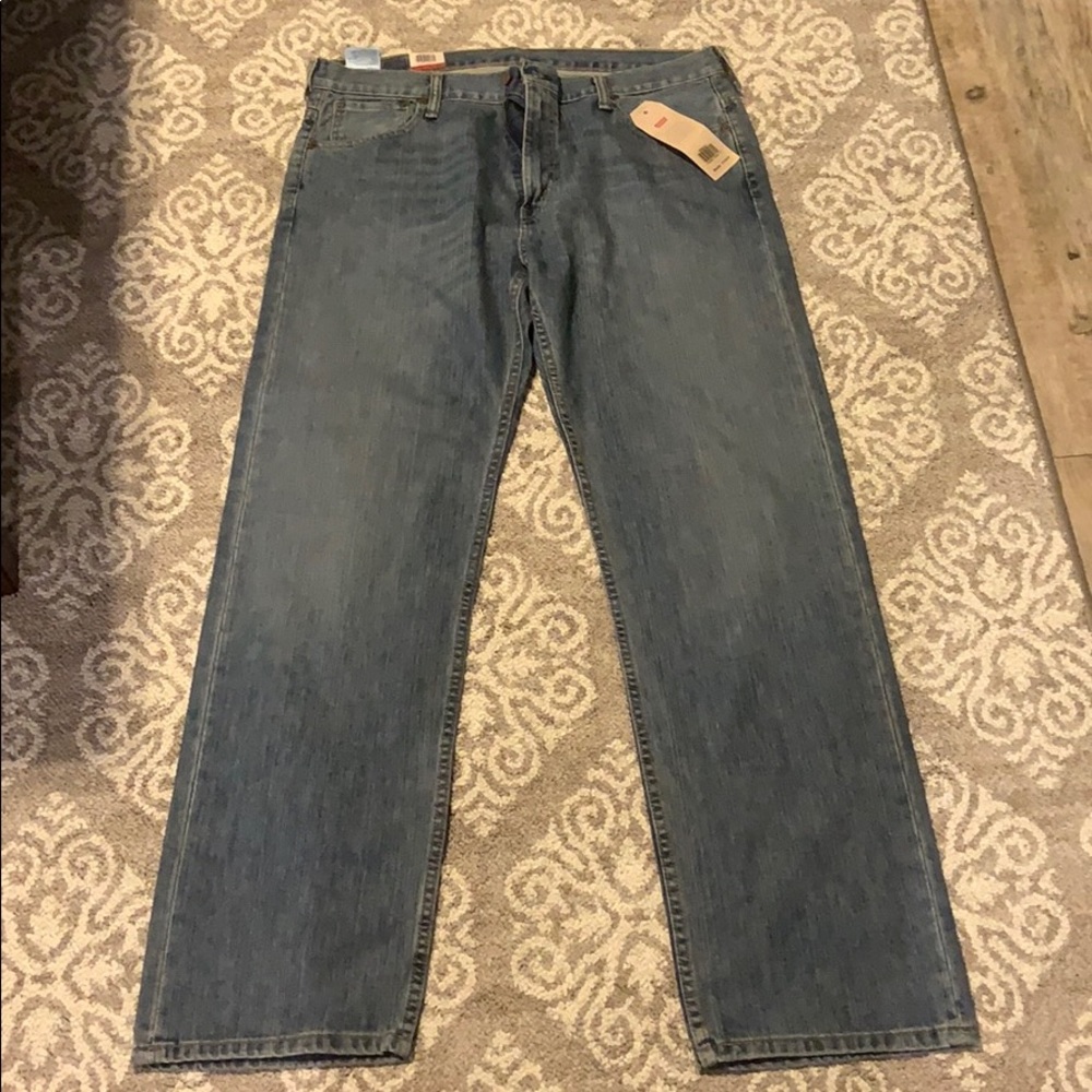 BNWT Men’s Levi Jeans